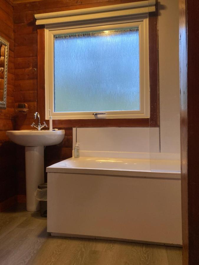 Stravaigin Lodge ดูนูน ภายนอก รูปภาพ